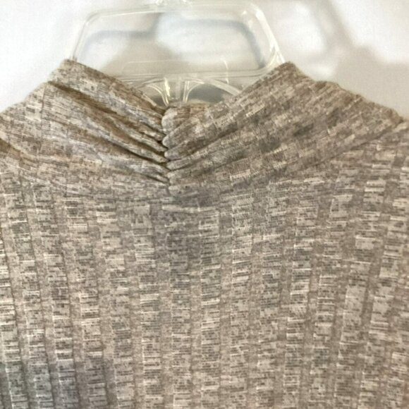 Babeau Vest Overlap Twist Sleeveless Drape Front Women's Size Medium in Taupe - Picture 6 of 10